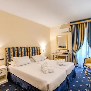 Otel Napoleon