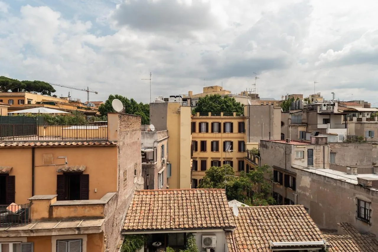 Room Mate Collection Filippo, Rome-Fontana Di Trevi 4*, Rome Italy